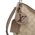 Louis Vuitton M56084 Beaubourg Hobo MM - Image 6