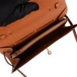 Hermès Kelly Wallet To Go Gold Epsom Gold Hardware - Image 8