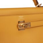 Hermès Kelly Retourne 25 Jaune Ambre Swift Gold Hardware - Image 7