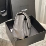 SAINT LAURENT NIKI MEDIUM IN CRINKLED VINTAGE LEATHER - Image 4