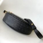 Louis Vuitton M22591 Loop - Image 8