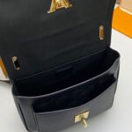 Louis Vuitton M57073 Lockme Chain PM - Image 4