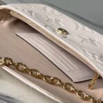 Louis Vuitton M82210 Wallet on Chain Ivy - Image 3