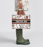 MEDIUM DIOR BOOK TOTE White Multicolor Dior Petites Fleurs Embroidery (36 x 27.5 x 16.5 cm) - Image 6