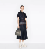SMALL DIOR BOOK TOTE Blue Dior Oblique Embroidery (26.5 x 21 x 14 cm) - Image 4