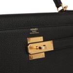 Hermès Kelly Retourne 28 Black Togo Gold Hardware - Image 7