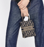 MINI DIOR BOOK TOTE PHONE BAG Blue Dior Oblique Embroidery (13 x 18 x 5 cm) - Image 8