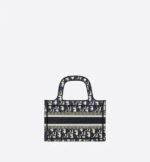MINI DIOR BOOK TOTE Blue Dior Oblique Embroidery (22.5 x 15 x 6 cm) - Image 2