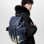 Louis Vuitton M46805 Christopher MM - Image 4