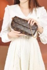 LOUIS VUITTON Wallet on Chain Ivy Monogram M81911 - Image 23