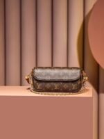 LOUIS VUITTON Wallet on Chain Ivy Monogram M81911 - Image 10
