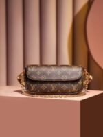 LOUIS VUITTON Wallet on Chain Ivy Monogram M81911 - Image 14