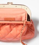 CHANEL CLUTCH - Image 3