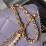 Chanel AS5011 Flap bag Shiny Lambskin Imitation Pearls & Gold-Tone Metal Light Purple - Image 4