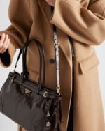 Prada Bonnie Large Leather Handbag - Image 7