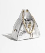 25 CHANEL 25 SMALL HANDBAG - Image 2