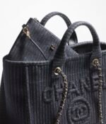CHANEL SHOPPING BAG - Image 4