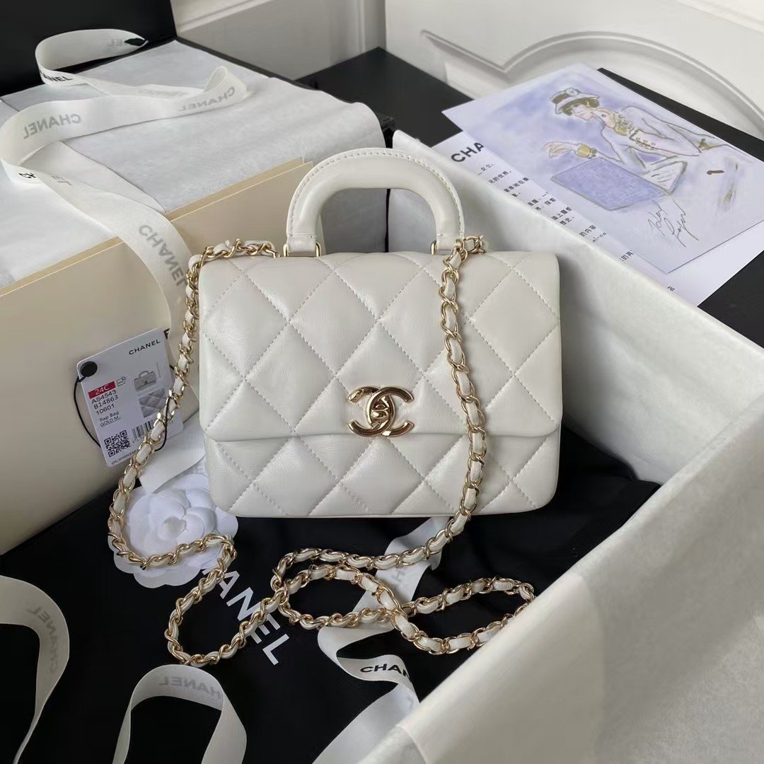 688bd410345b47ed9ea68dc20d284159.jpg Chanel 24C AS4543 Mini Flap Bag Chain Bag Top Handle White Lambskin - Image 1