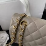 Chanel Classic 11.12 Handbag Gold Hardware - Image 6