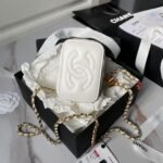 Chanel AP3941 Mini Vanity Case Lambskin Enamel & Gold-Tone Metal White - Image 6