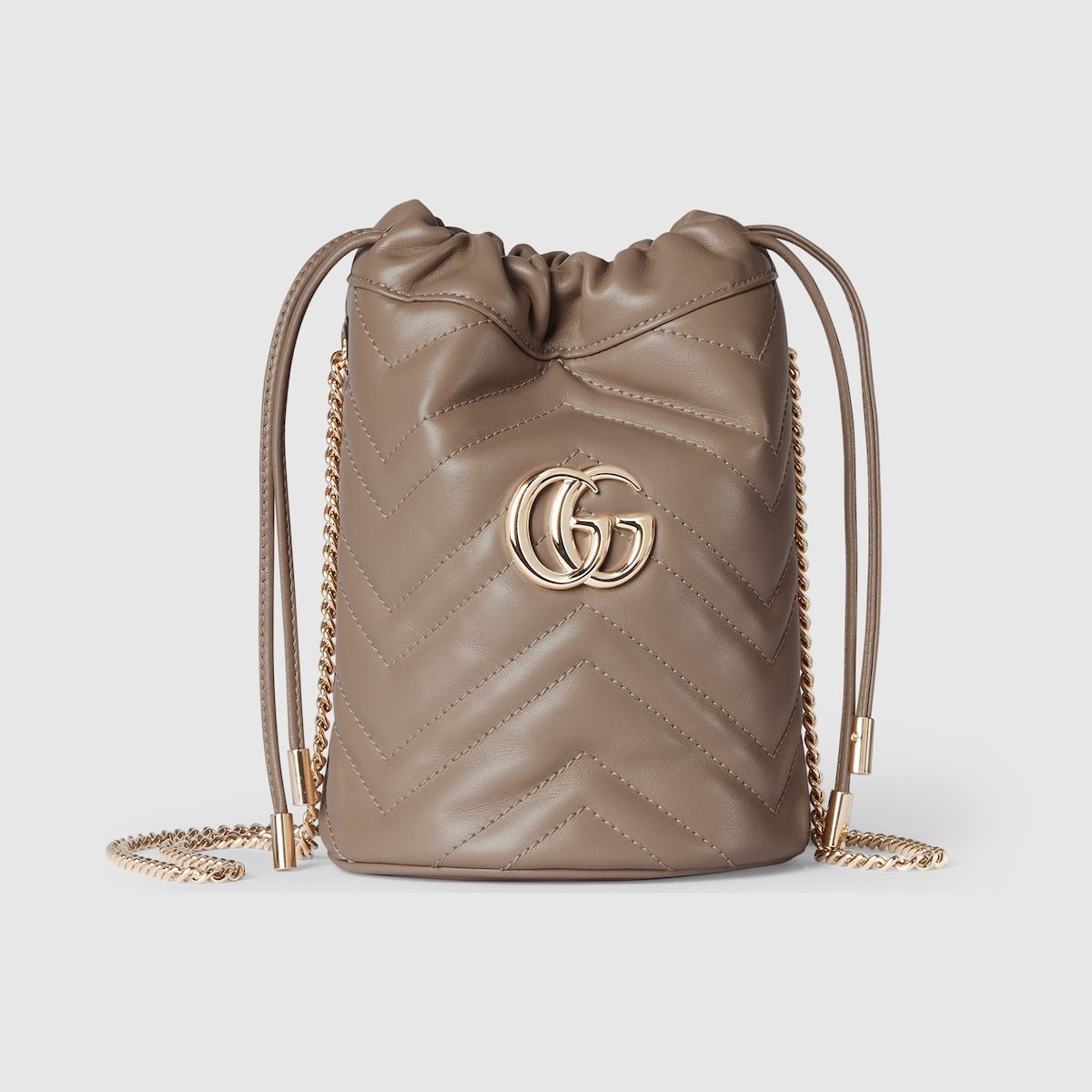 7e5b0aba36274e1fa521411e498f9bc0.jpg GG Marmont Mini Bucket Bag - Image 1