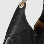 Gucci B Medium Shoulder Bag - Image 4