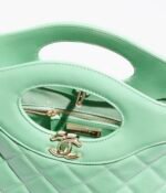 CHANEL SHOPPING BAG - Image 3