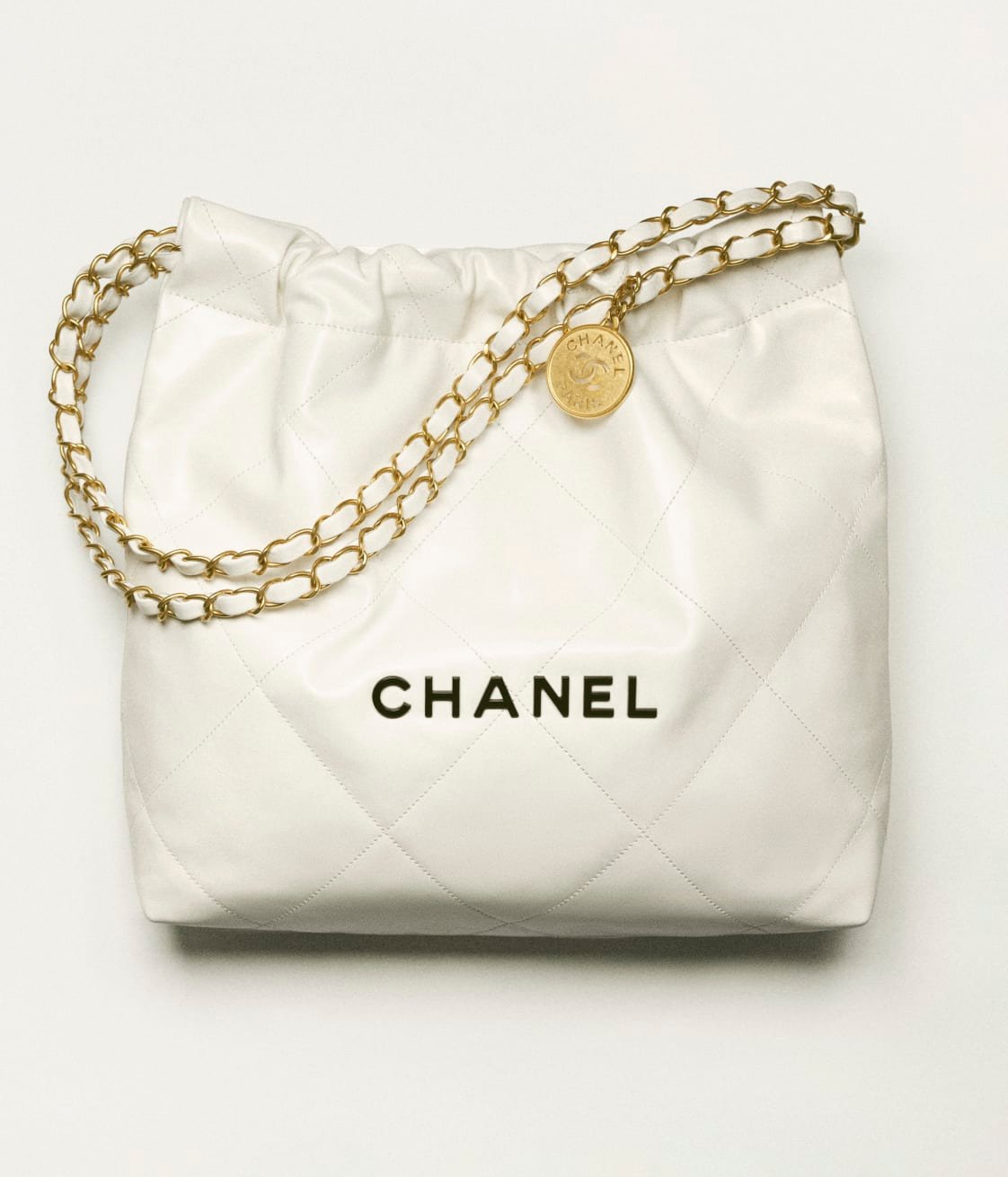 aac634c922d5490cbb755a766e6bfd32.jpg CHANEL 22 SMALL HANDBAG - Image 1