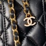Chanel AP3941 Mini Vanity Case Lambskin Enamel & Gold-Tone Metal Black - Image 5
