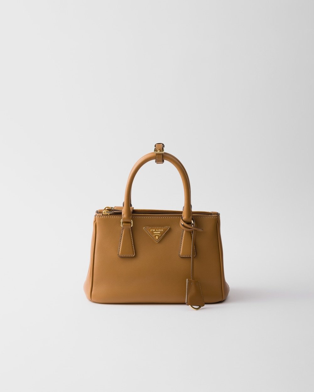 d9753446d7584027a70b91eaff73eb13.jpg Small Prada Galleria Leather Bag - Image 1