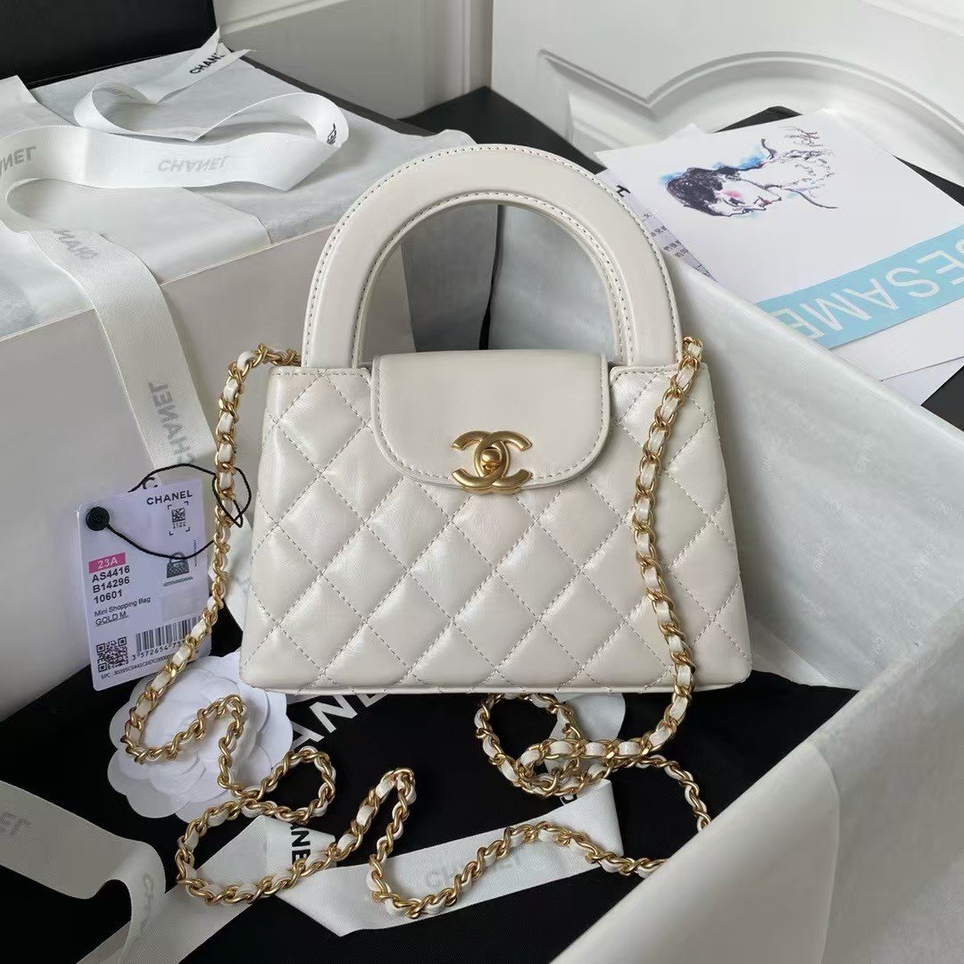 db1b9d7c4c294e338a44d177c09e92e0.jpg Chanel AS4416 Mini Shopping Bag Shiny Aged Calfskin Gold Tone Metal Off-White - Image 1