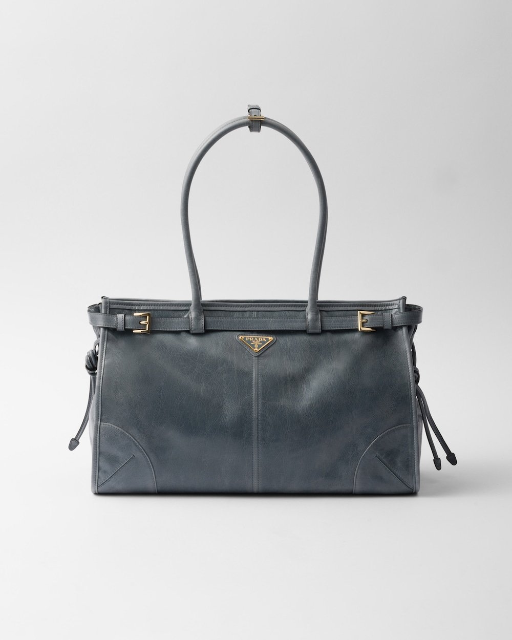 e811469230654e1e9141fdb89683a635.jpg Prada Bonnie Large Leather Handbag - Image 1