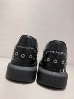 Alexander McQueen Oversized Sneaker in Black/silver EU35 - EU45 - Premium Quality Streetwear Sneaker - Image 4