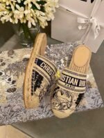 Christian Dior Tiger Toile de Jouy Espadrille MulesSpring /Summer 2020 Collection. Navy /Beige - Premium Quality Streetwear Sneaker - Image 5