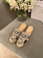 Christian Dior Tiger Toile de Jouy Espadrille MulesSpring /Summer 2020 Collection. Navy /Beige - Premium Quality Streetwear Sneaker - Image 7